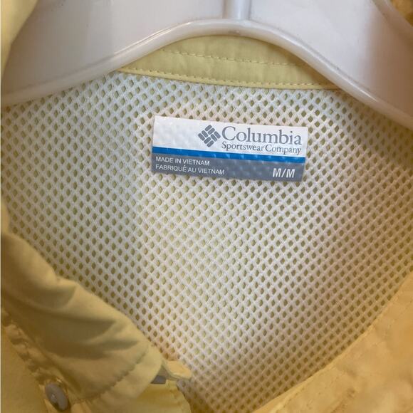 Columbia PFG Omni Shield Shirt Mens Medium Outdoor Mesh Lined Button Down Yellow - Picture 10 of 10